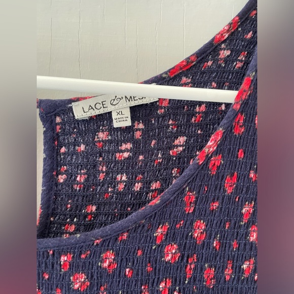 Comfortable, Light, Navy Blue & Red Floral Dress - Picture 3 of 9